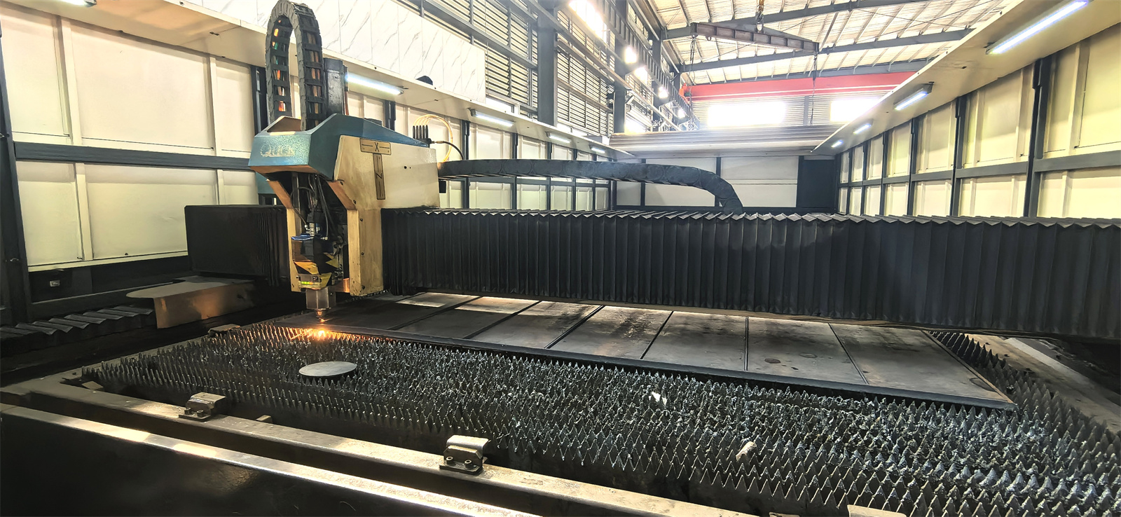 激光切割機(jī)